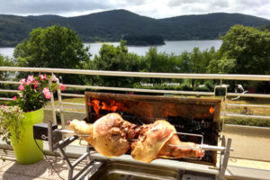 Soirée jambon de Lacaune grillé Jambon aux Fées du lac au lac du Laouzas (Tarn)
