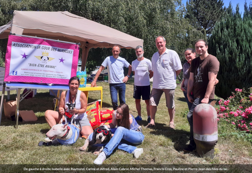 Ils se mobilisent pour aider les chiens de la Cour des miracles